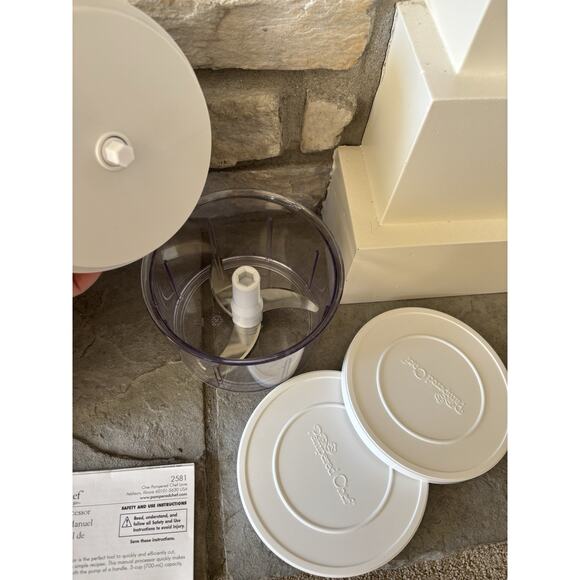 Pampered Chef Manual Food Processor 2581. In box! - Picture 3 of 6